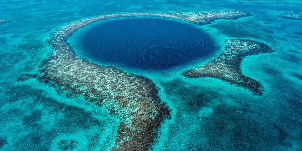 El Gran Agujero Azul